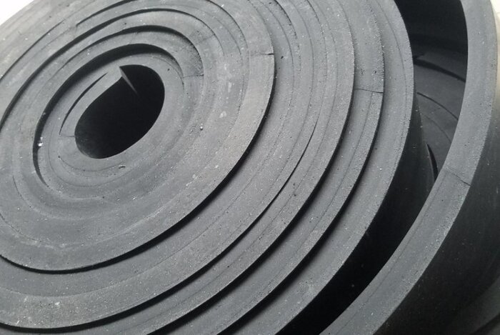 Sử dụng cao su tấm có những ưu điểm gì?